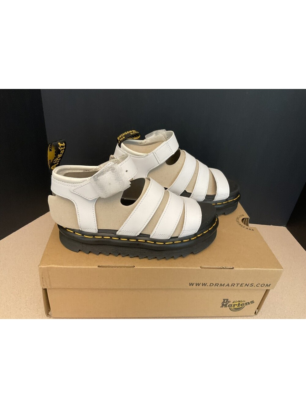 New! Womens Dr Martens Blaire Quad White Hydro Leather Platform Sandals. Size 5.